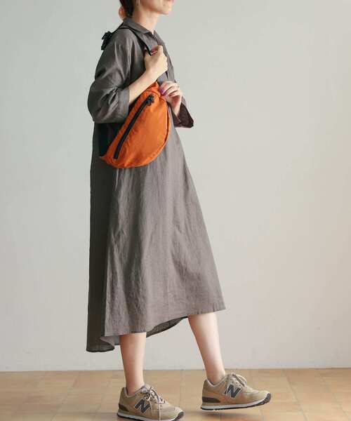 URBAN RESEARCH DOORS(アーバンリサーチドアーズ)の「リネンコットンスキッパーワンピース(ワンピース・レディース・キャメル/グレー/ブラック・MEDIUM)」の20枚目の写真