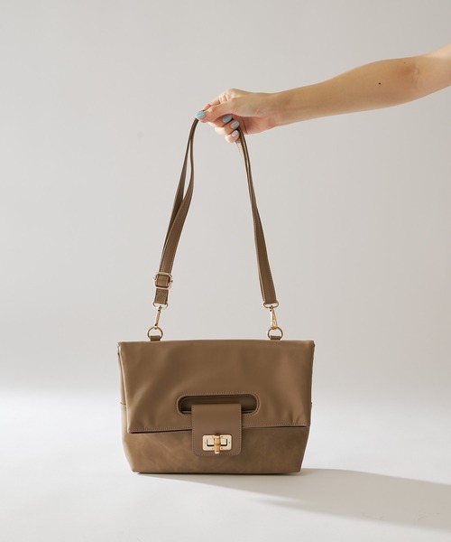 PAPILLONNER（パピヨネ）の「様々なシチュエーションに/3WAY/折りたたみショルダー/PAPILLONNER/パピヨネ（ショルダーバッグ・レディース・ベージュ/サックスブルー・FREE）」の20枚目の写真