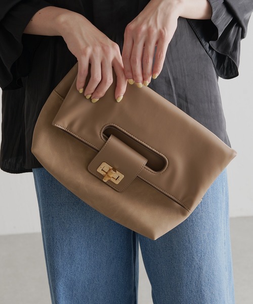 PAPILLONNER（パピヨネ）の「様々なシチュエーションに/3WAY/折りたたみショルダー/PAPILLONNER/パピヨネ（ショルダーバッグ・レディース・ベージュ/サックスブルー・FREE）」の14枚目の写真