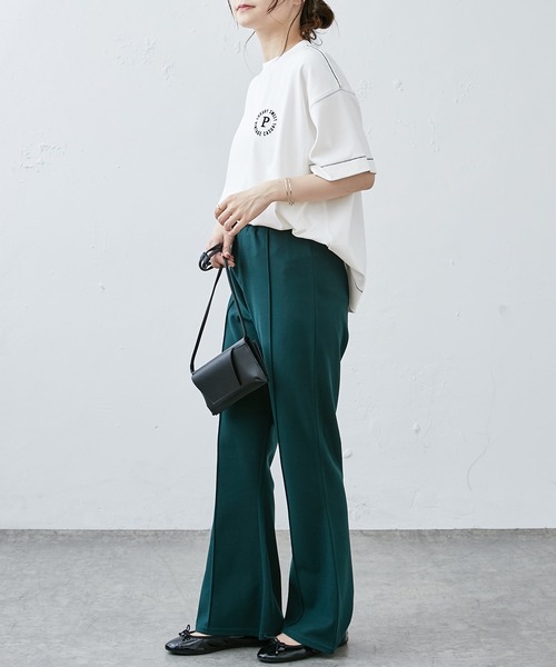 PUAL CE CIN(ピュアルセシン)の「フロッキープリント配色ステッチT(Tシャツ/カットソー・レディース・オフホワイト/チャコールグレー/グレイッシュベージュ・FREE)」の6枚目の写真