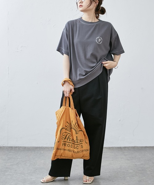 PUAL CE CIN(ピュアルセシン)の「フロッキープリント配色ステッチT(Tシャツ/カットソー・レディース・オフホワイト/チャコールグレー/グレイッシュベージュ・FREE)」の12枚目の写真