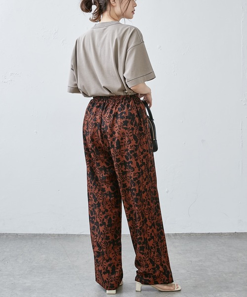 PUAL CE CIN(ピュアルセシン)の「フロッキープリント配色ステッチT(Tシャツ/カットソー・レディース・オフホワイト/チャコールグレー/グレイッシュベージュ・FREE)」の9枚目の写真