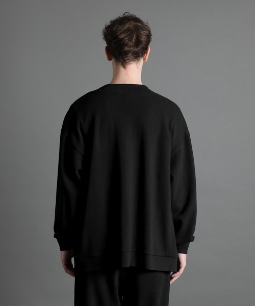 LANVIN en Bleu（ランバンオンブルー）の「ドロップショルダー オーバーサイズ ポンチ素材 カーディガン（カーディガン/ボレロ・メンズ・ブラック/ブラウン・46/48/50/52）」の8枚目の写真