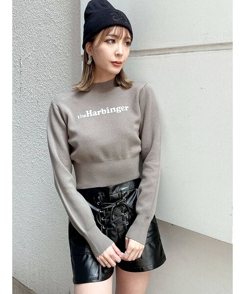 GYDA(ジェイダ)の「フェイクレザー レースアップショートパンツ(その他パンツ・レディース・ブラック/ブラウン・FREE)」の12枚目の写真