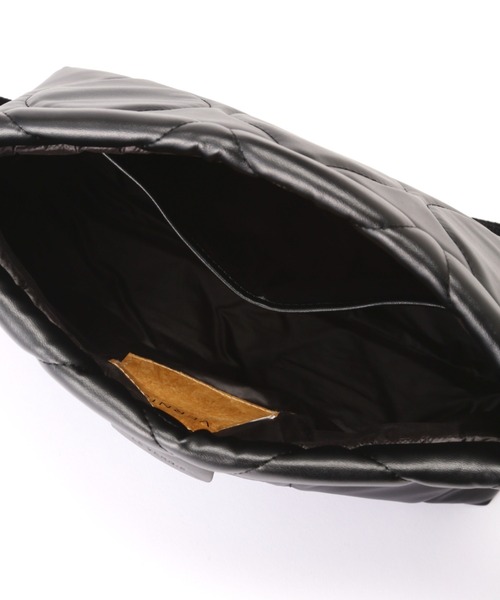 LE VERNIS（ル・ベルニ）の「(LE VERNIS)キルティングデザインショルダーバッグ（ショルダーバッグ・レディース・ブラック/グリーン・FREE）」の4枚目の写真