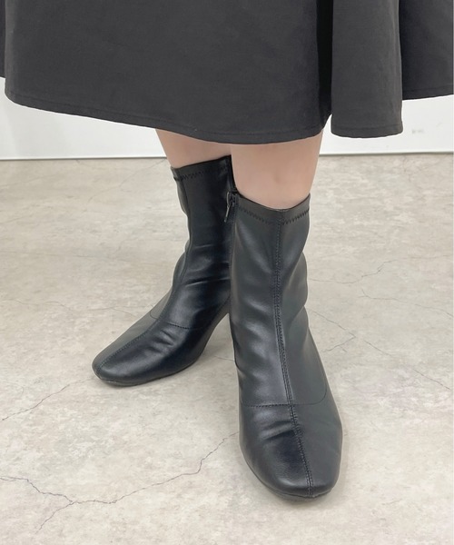 apres jour（アプレジュール）の「ストレッチショートブーツ【ZOZOTOWN限定アイテム】（ブーツ・レディース・ブラック/アイボリー/ダークブラウン・SMALL/LARGE/MEDIUM）」の10枚目の写真