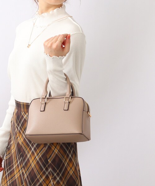 SHOO・LA・RUE（シューラルー）の「◆【セレモニー】ミニボストンショルダーバッグ（ショルダーバッグ・レディース・グレー/ブラック/ワインレッド・00）」の4枚目の写真