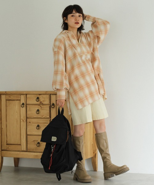 Crisp（クリスプ）の「チャンキーロングブーツ（ブーツ・レディース・ブラック/ベージュ・37/38）」の3枚目の写真