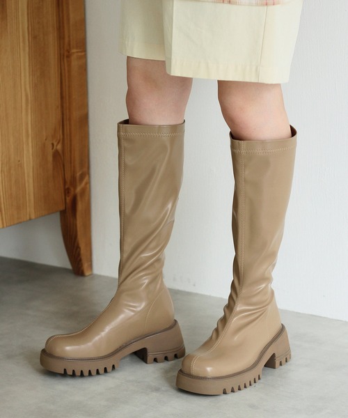 Crisp（クリスプ）の「チャンキーロングブーツ（ブーツ・レディース・ブラック/ベージュ・37/38）」の4枚目の写真