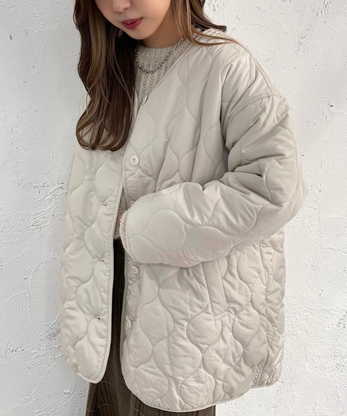 apres jour mignon(アプレジュールミニョン)の「リバーシブルキルティングブルゾン【ZOZOTOWN限定アイテム】(ブルゾン・レディース・ブラック/ライトベージュ/カーキ・フリー/X-LARGE)」の19枚目の写真