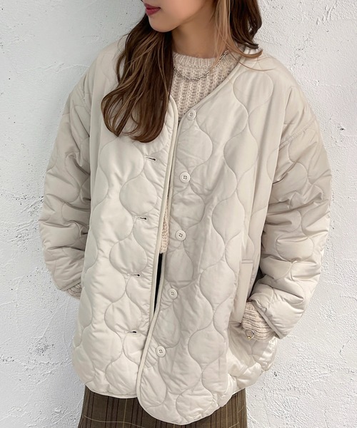 apres jour mignon(アプレジュールミニョン)の「リバーシブルキルティングブルゾン【ZOZOTOWN限定アイテム】(ブルゾン・レディース・ブラック/ライトベージュ/カーキ・フリー/X-LARGE)」の18枚目の写真