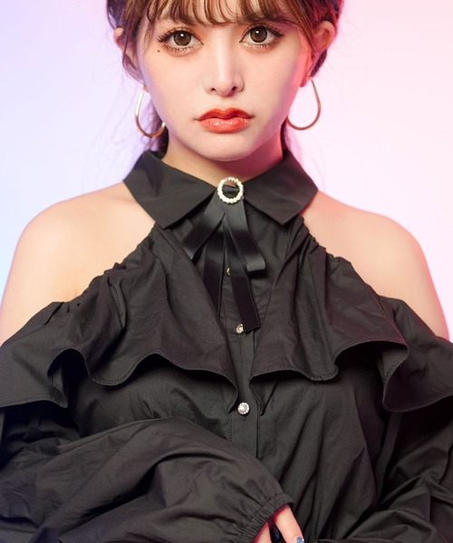 Diable baiser(ディアブルベーゼ)の「丈選べる肩魅せフリルデザインドッキングシャツワンピース(ワンピース・レディース・ブラック/ホワイト/ホワイト系その他/ブラック系その他・LARGE/X-LARGE/XX-LARGE/MEDIUM)」の7枚目の写真
