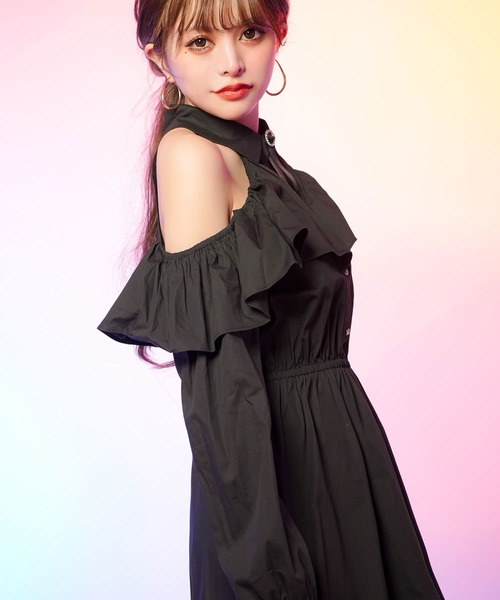 Diable baiser(ディアブルベーゼ)の「丈選べる肩魅せフリルデザインドッキングシャツワンピース(ワンピース・レディース・ブラック/ホワイト/ホワイト系その他/ブラック系その他・LARGE/X-LARGE/XX-LARGE/MEDIUM)」の10枚目の写真