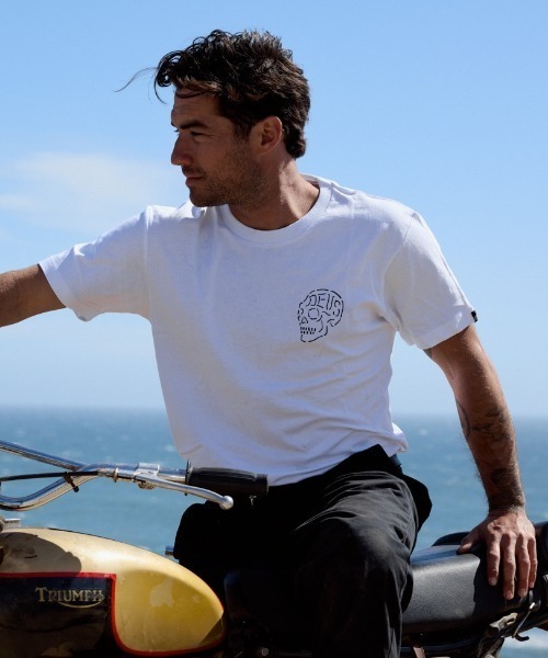DEUS EX MACHINA(デウスエクスマキナ)の「VENICE SKULL(Tシャツ/カットソー・メンズ・ブラック/ホワイト・M/L/XL/S/XS)」の3枚目の写真