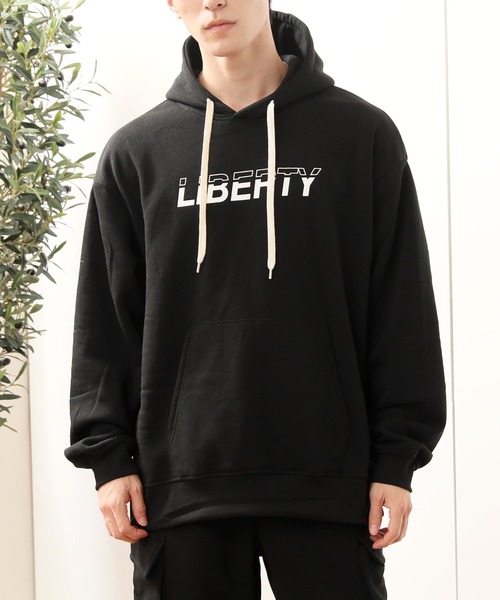 TopIsm(トップイズム)の「ワイドシルエット 裏起毛バックプリント入り スウェットプルオーバーパーカー(パーカー・メンズ・ブラック/グレー・M/L)」の1枚目の写真