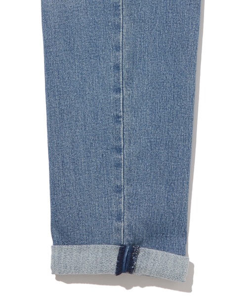Levi's（リーバイス）の「Levi's/リーバイス PERFORMANCE WARM テーパードデニム（デニムパンツ・レディース・ライトインディゴブルー・24inch/25inch/23inch/28inch/27inch/26inch）」の14枚目の写真