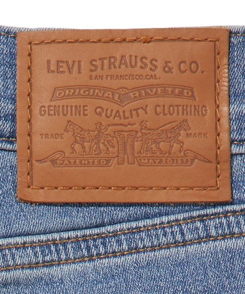 Levi's（リーバイス）の「Levi's/リーバイス PERFORMANCE WARM テーパードデニム（デニムパンツ・レディース・ライトインディゴブルー・24inch/25inch/23inch/28inch/27inch/26inch）」の15枚目の写真