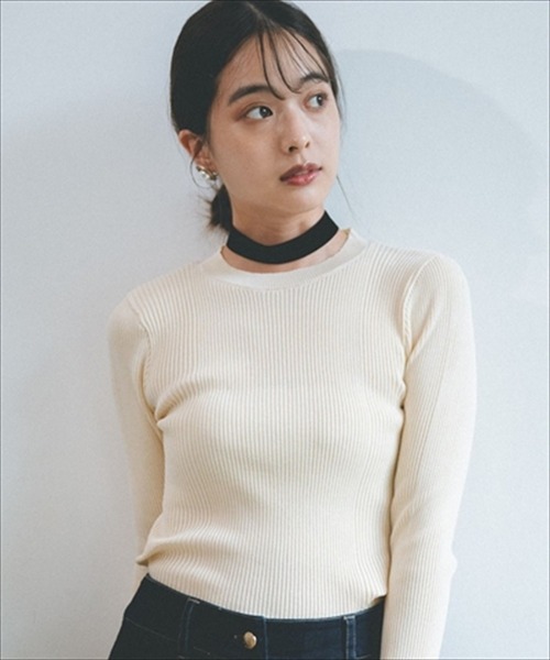 REDYAZEL(レディアゼル)の「クルーネック長袖リブプルオーバー(ニット/セーター・レディース・ベージュ/ネイビー/サックスブルー/ボルドー・FREE)」の2枚目の写真