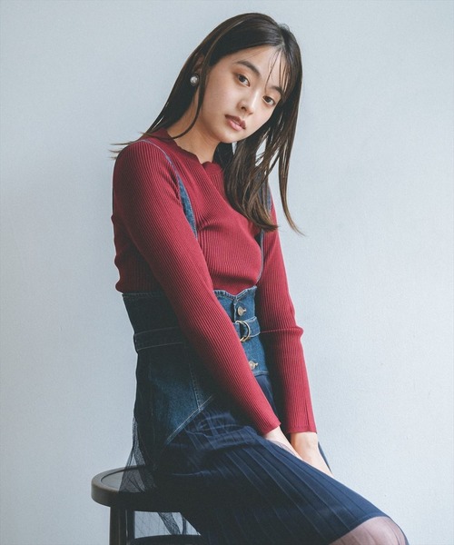 REDYAZEL(レディアゼル)の「クルーネック長袖リブプルオーバー(ニット/セーター・レディース・ベージュ/ネイビー/サックスブルー/ボルドー・FREE)」の4枚目の写真