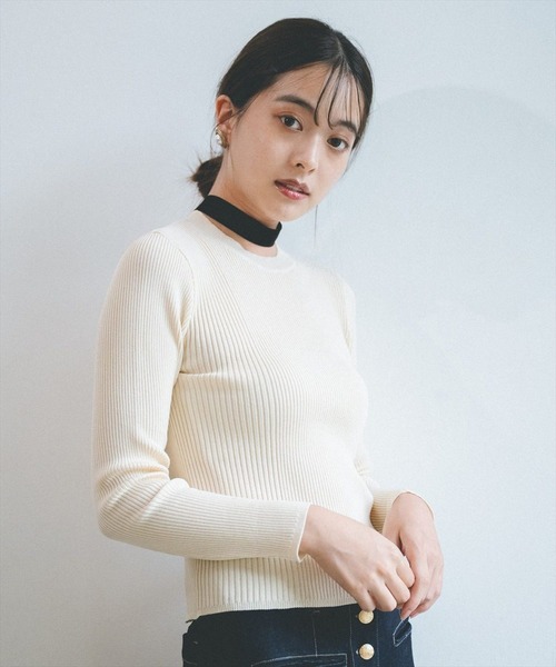 REDYAZEL(レディアゼル)の「クルーネック長袖リブプルオーバー(ニット/セーター・レディース・ベージュ/ネイビー/サックスブルー/ボルドー・FREE)」の20枚目の写真