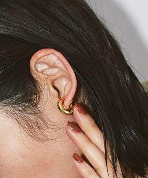 TODAYFUL（トゥデイフル）の「【TODAYFUL/トゥデイフル】ミニフープイヤリング (Silver925)（イヤリング・レディース・ゴールド/シルバー・FREE）」の8枚目の写真