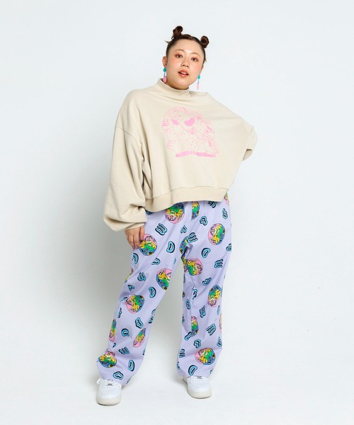 PUNYUS（プニュズ）の「DINOハイネックスウェット（スウェット・レディース・イエロー/ベージュ/ブラック・4/3）」の9枚目の写真