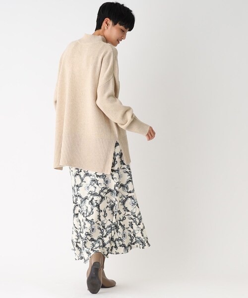 OPAQUE.CLIP(オペークドットクリップ)の「◆【Filivivi/フィルビビ】LANEROSSI ハイネック ワイドシルエットニット(ニット/セーター・レディース・グレー/オフホワイト/ベージュ系2/ピンク系その他/ベージュ系8・40/36/38)」の18枚目の写真