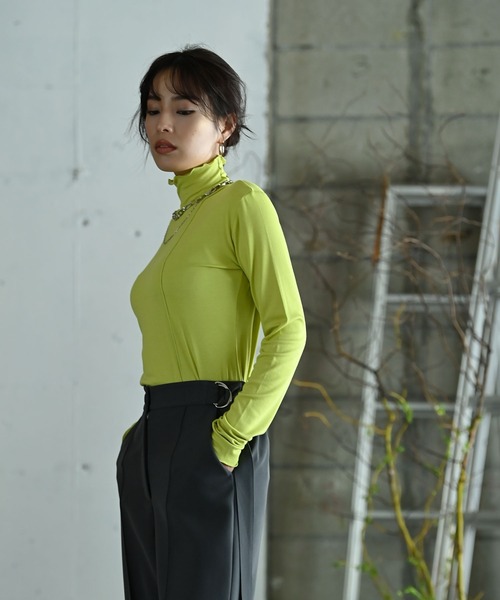 funda mine(ファンダマイン)の「fundamine しっとり柔らかデザインタートルネックトップス(Tシャツ/カットソー・レディース・ブラック/ライム/グリーン・FREE)」の12枚目の写真