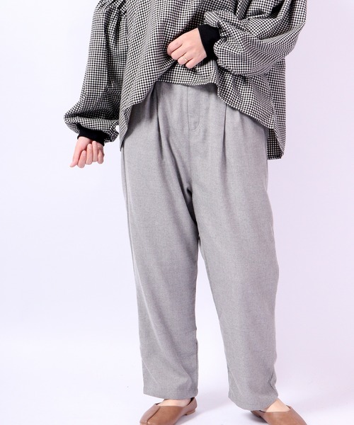 ubasoku(ウバソク)の「ubasoku TRトップ糸 裏付テーパードパンツ(その他パンツ・レディース・ブラック/グレー・FREE)」の1枚目の写真