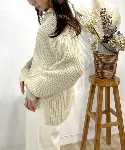 Meli rich（メリーリッチ）の「ジップアップニットプルオーバー（ニット/セーター・レディース・グレイッシュベージュ/ブラック/ライム/オレンジ/アイボリー・MEDIUM）」の20枚目の写真