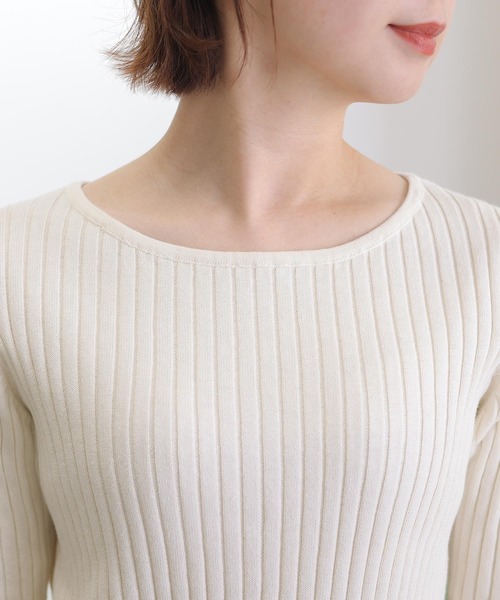 ElegChic(エレグシック)の「リブニットボートネックセーター(ニット/セーター・レディース・ブラック/グレイッシュベージュ/バーガンディー/オフホワイト/ダークグリーン/杢グレー・M/4L/XL)」の17枚目の写真
