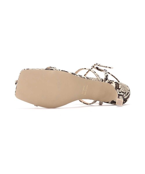 NATURAL BEAUTY BASIC（ナチュラルビューティーベーシック）の「【美人百花・Oggi・VERY掲載】ナローＴストラップサンダル（サンダル・レディース・オフホワイト/ゴールド/ベージュ系その他・SMALL/MEDIUM/LARGE）」の13枚目の写真