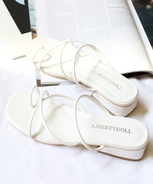 LibertyDoll(リバティードール)の「LibertyDoll/スクエアトゥトングサンダル 華奢ストラップサンダル(4110)(サンダル・レディース・ピンクベージュ/その他1/ホワイト/グレイッシュベージュ/ブルー/ブラック・S/M/L/LL)」の2枚目の写真