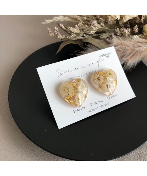 tone(トーン)の「【S.coeuf】【S.coeuf】金属アレルギー対応ピアス ドキドキハート×かすみ草(MA)(ピアス(両耳用)・レディース・ベージュ/グリーン/オレンジ/ホワイト/ブラック/ピンク・FREE)」の13枚目の写真