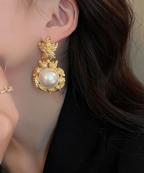 LYEON（リヨン）の「vintage風ピアス（ピアス（両耳用）・レディース・ホワイト/ブラック/レッド/グリーン・FREE）」の2枚目の写真