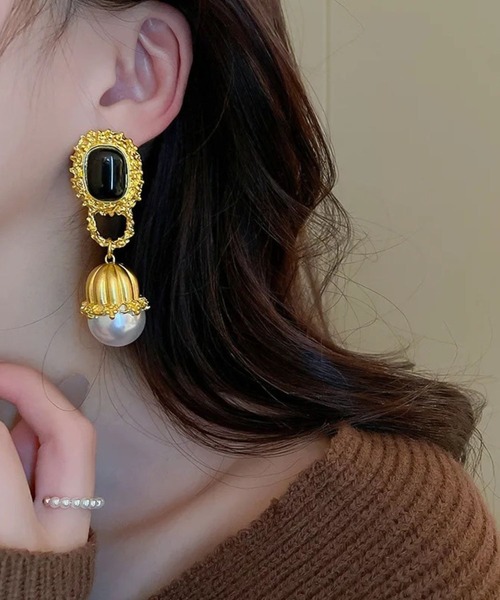 LYEON（リヨン）の「vintage風ピアス（ピアス（両耳用）・レディース・ホワイト/ブラック/レッド/グリーン・FREE）」の3枚目の写真