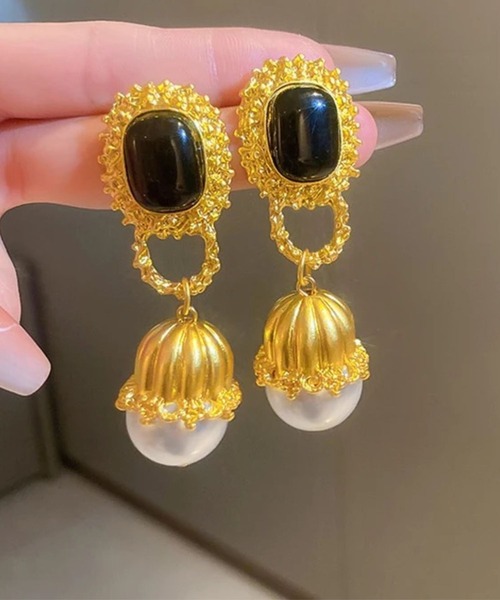 LYEON（リヨン）の「vintage風ピアス（ピアス（両耳用）・レディース・ホワイト/ブラック/レッド/グリーン・FREE）」の10枚目の写真