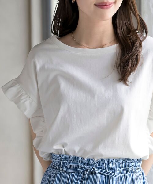 rps（アールピーエス）の「フリルスリーブＴ（Tシャツ/カットソー・レディース・ブラック/サックスブルー/オフホワイト/マスタード/グリーン/オレンジ系その他/グレイッシュベージュ・フリー）」の12枚目の写真