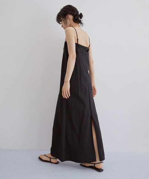 ADAM ET ROPE'(アダムエロペ)の「【sana for ADAM ET ROPE'】別注キャミドレス(ワンピース・レディース・ブラック/ホワイト・FREE)」の5枚目の写真