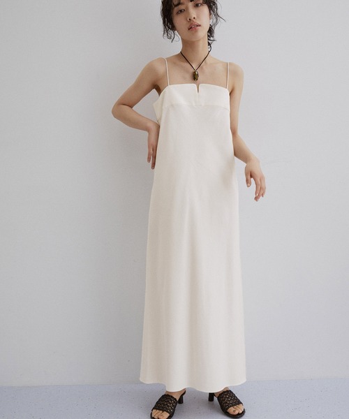 ADAM ET ROPE'(アダムエロペ)の「【sana for ADAM ET ROPE'】別注キャミドレス(ワンピース・レディース・ブラック/ホワイト・FREE)」の11枚目の写真