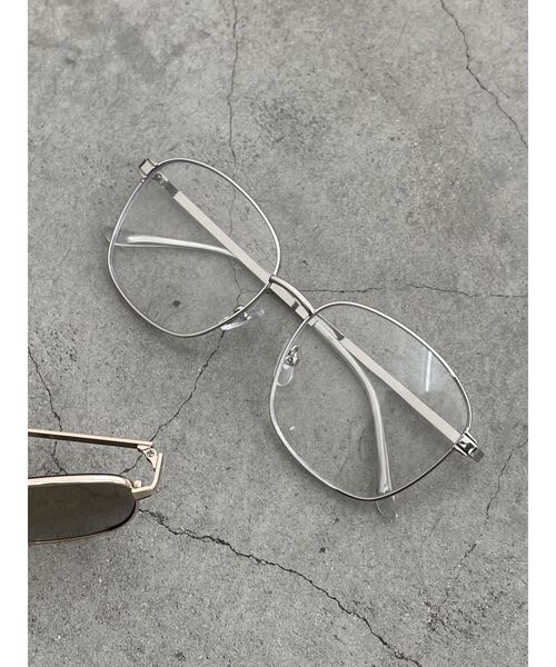 EMODA（エモダ）の「タンクワイドアイウェア（メガネ・レディース・クリア/ブラウン・FREE）」の2枚目の写真