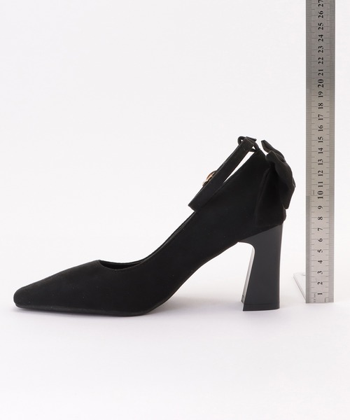 Lace Ladies(レースレディース)の「スエード調スクエアストラップパンプス(パンプス・レディース・ブラック/グレイッシュベージュ・23.5/24/24.5/22.5/23)」の4枚目の写真