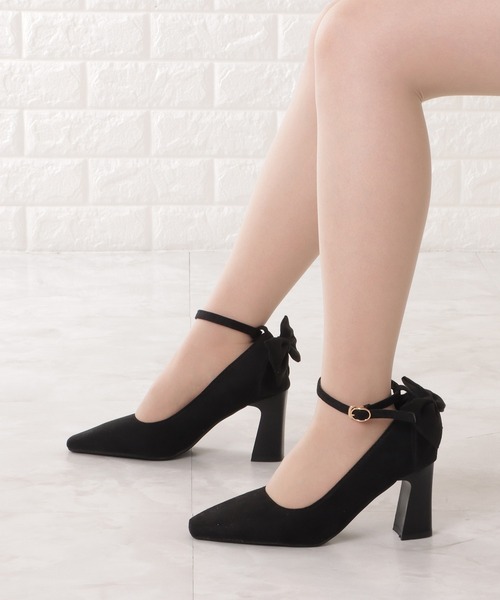 Lace Ladies(レースレディース)の「スエード調スクエアストラップパンプス(パンプス・レディース・ブラック/グレイッシュベージュ・23.5/24/24.5/22.5/23)」の16枚目の写真