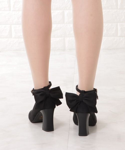 Lace Ladies(レースレディース)の「スエード調スクエアストラップパンプス(パンプス・レディース・ブラック/グレイッシュベージュ・23.5/24/24.5/22.5/23)」の15枚目の写真