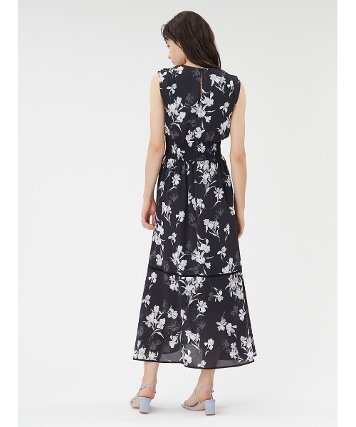 FRAY I.D(フレイアイディー)の「ウエストシャーリングフラワープリントワンピース(ワンピース・レディース・ブラック/ホワイト・00/1/0)」の16枚目の写真