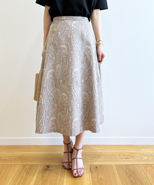 OPAQUE.CLIP(オペークドットクリップ)の「◆ペイズリーフレアスカート【洗濯機洗い可】(スカート・レディース・ベージュ系/カーキ系・42/38/40)」の2枚目の写真