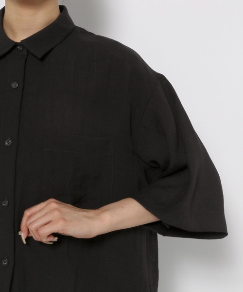 LEPSIM（レプシィム）の「リネンライクドライシャツ　177197（シャツ/ブラウス・レディース・オレンジ系その他/ブラック/ライトベージュ/カーキ・FREE）」の14枚目の写真