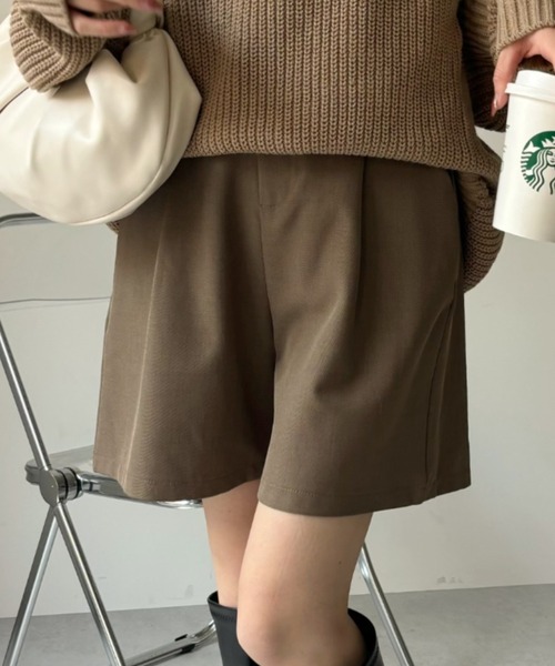Ada.(エイダ)の「コーデの鉄板アイテム! ベーシック ハーフパンツ(その他パンツ・レディース・ブラック/ブラウン/ベージュ/グレー/アイボリー・S/M)」の5枚目の写真