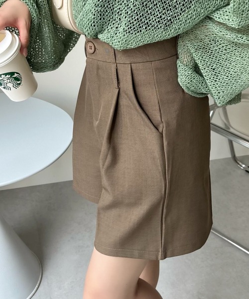 Ada.(エイダ)の「コーデの鉄板アイテム! ベーシック ハーフパンツ(その他パンツ・レディース・ブラック/ブラウン/ベージュ/グレー/アイボリー・S/M)」の6枚目の写真