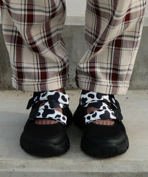 SHAKA（シャカ）の「SHAKA SK-217GD OTTER TRAIL AT for GOOD DEAL 別注スニーカーサンダル（スニーカー・レディース・ブラック系その他・22cm/23cm/24cm/25cm/26cm/27cm/28cm）」の5枚目の写真